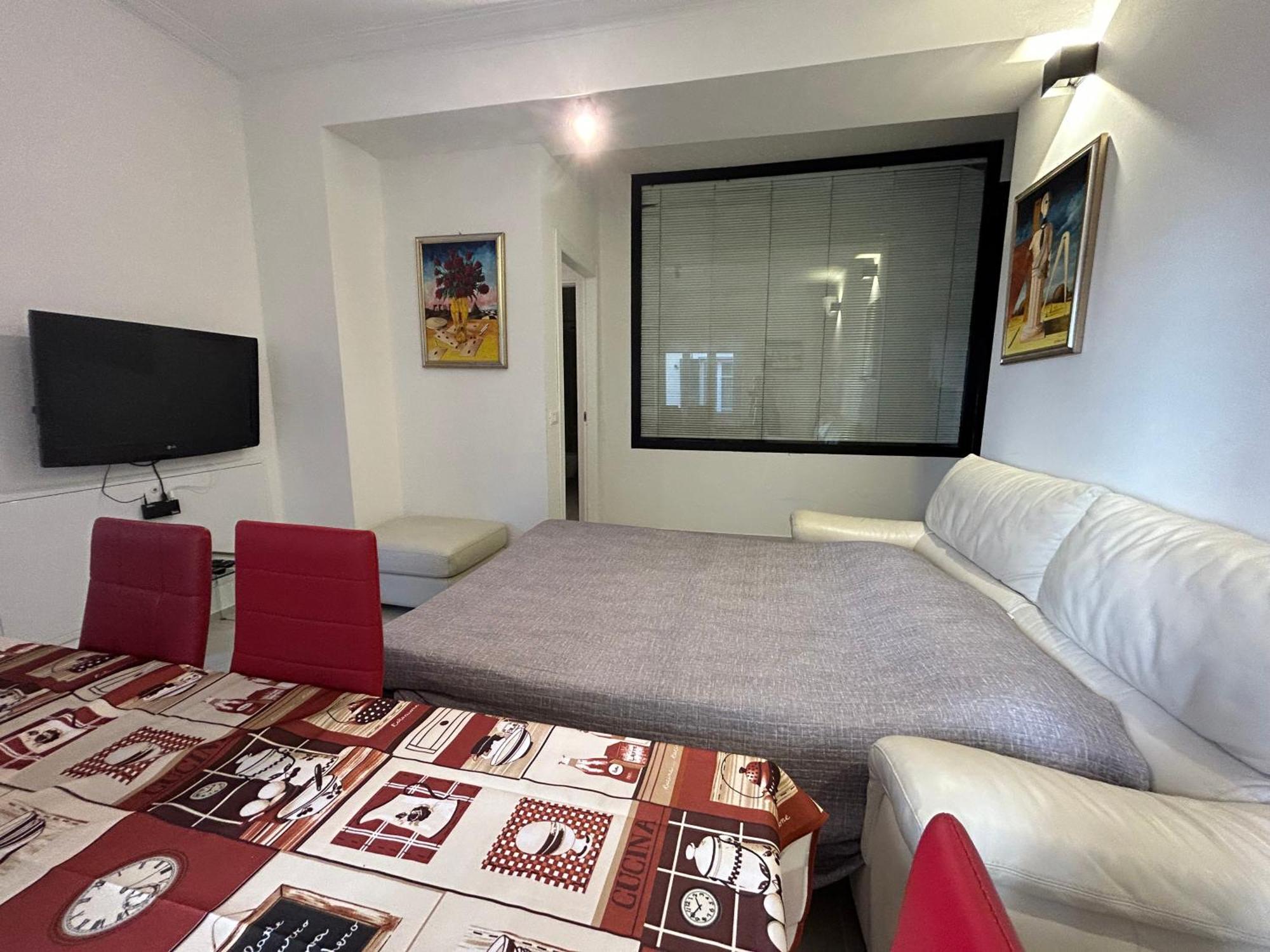 Casa Mec * Imperia